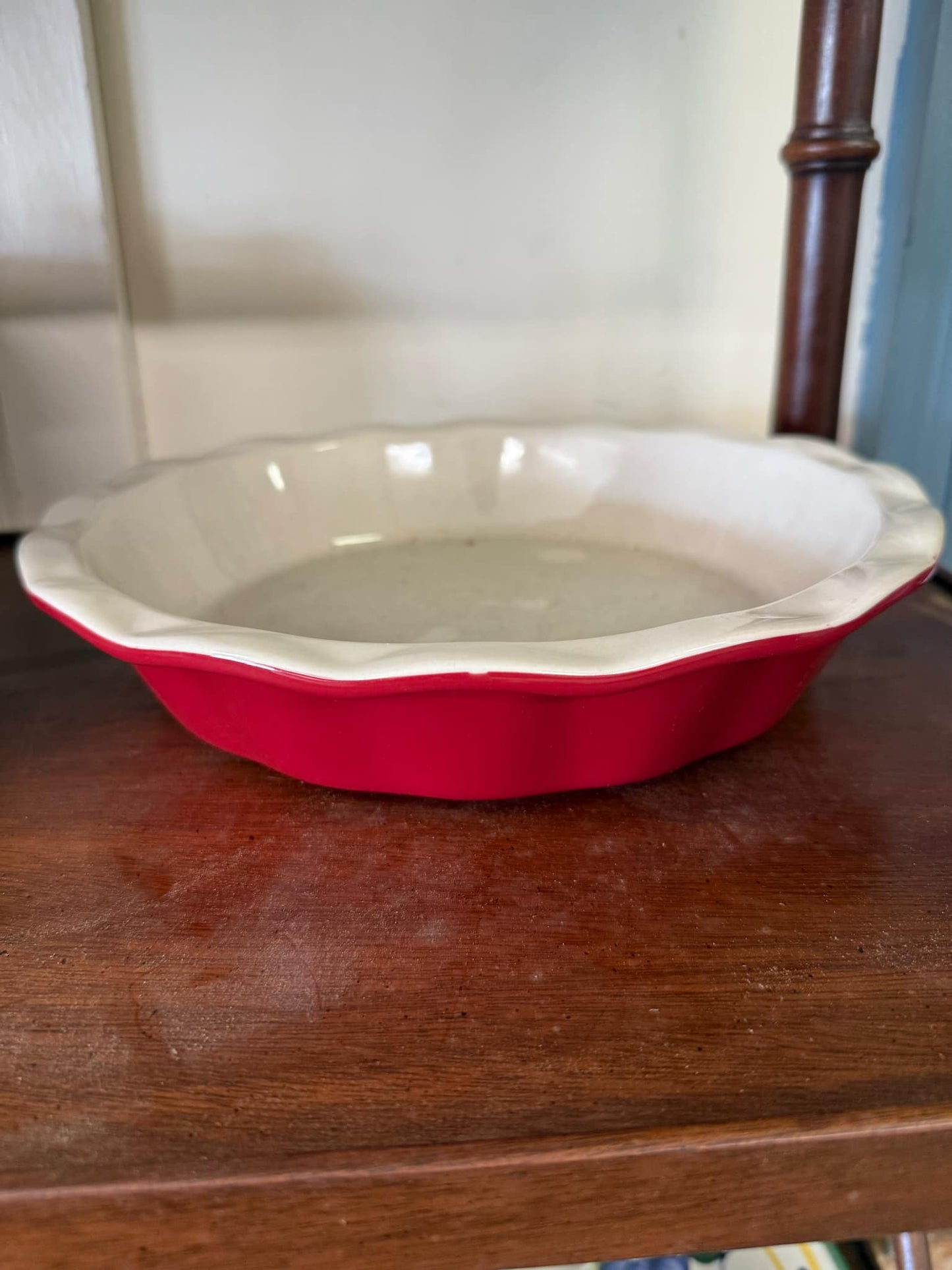 Red Round Baking/Pie Dish