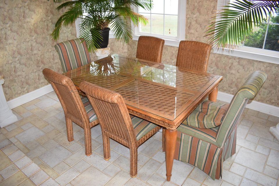 Casual Dining Table