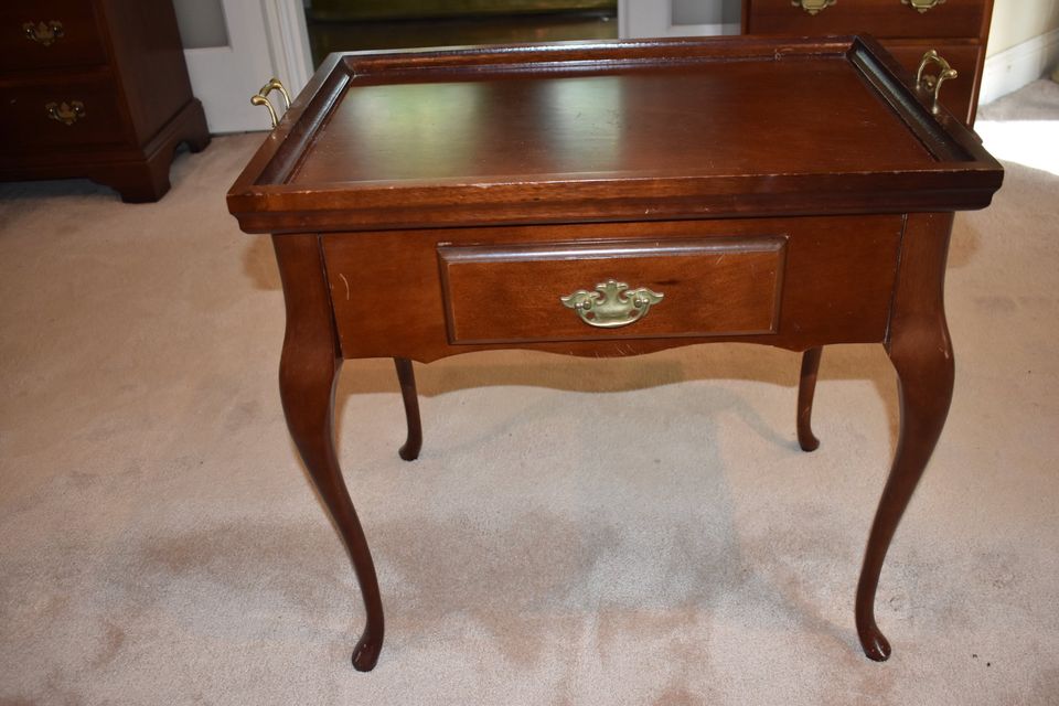 Queen Anne Side Table with Drawer